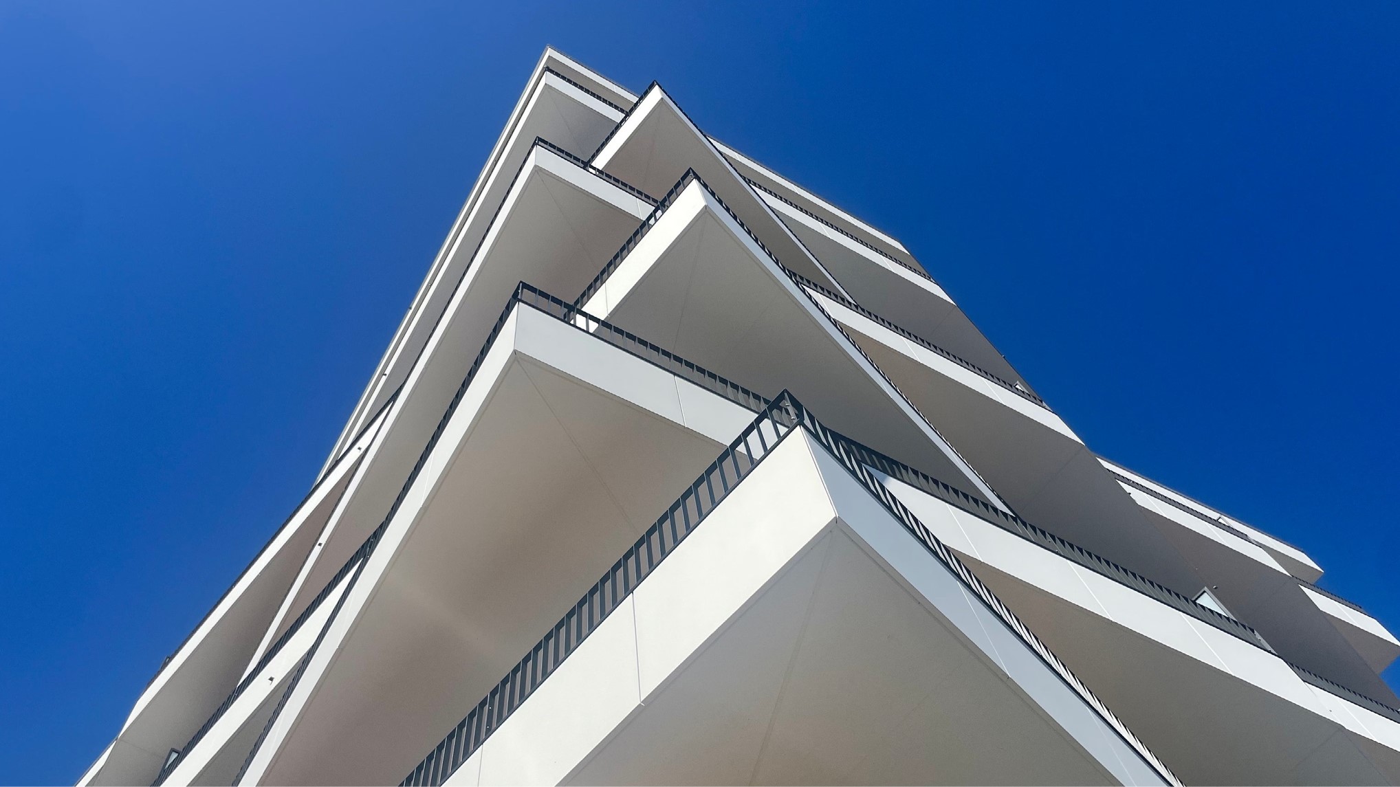 Hybrid Parapet, das Balkongeländer von overtec