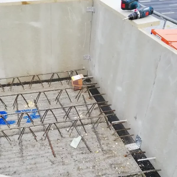 overtec Attika einbetoniert