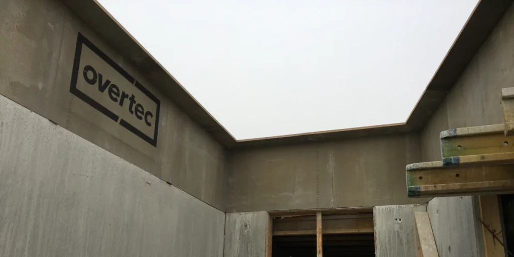 Internal view of a roof structure showing ventilation gaps to prevent moisture and mold.